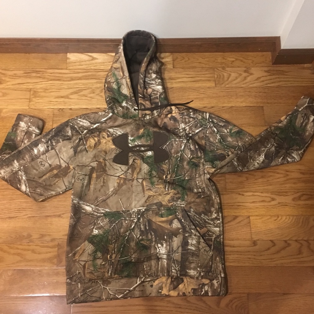 Under armor sweatshirt